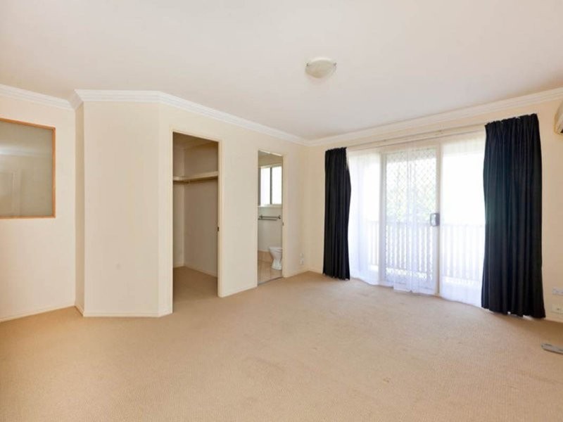 2/22 High Street, Forest Lake QLD 4078