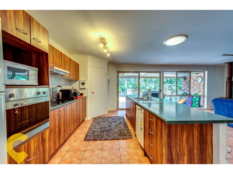 30 Richmond Place, Forest Lake QLD 4078