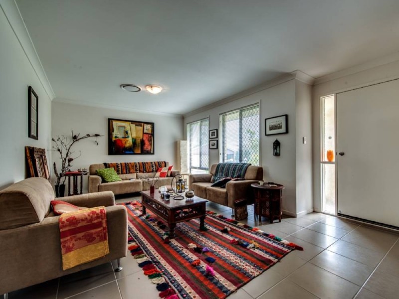 18 Tropical Drive, Forest Lake QLD 4078