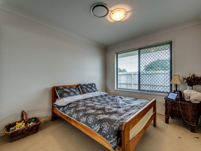 18 Tropical Drive, Forest Lake QLD 4078