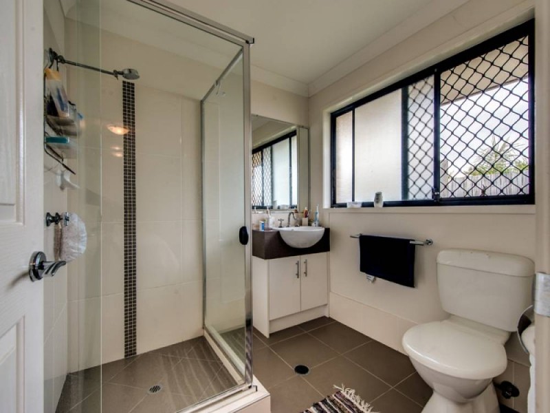 18 Tropical Drive, Forest Lake QLD 4078