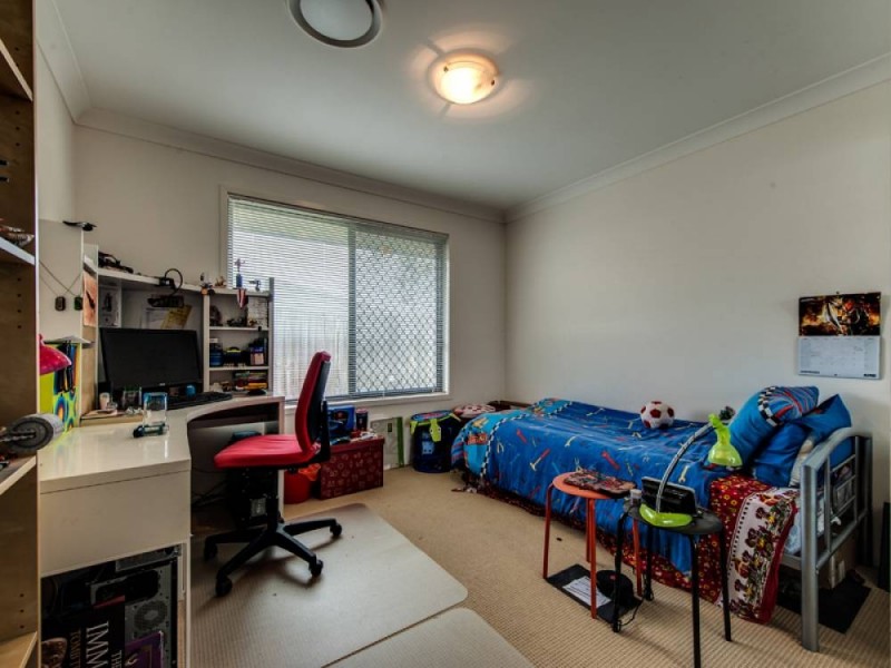 18 Tropical Drive, Forest Lake QLD 4078