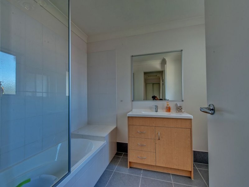 83/266 Henty Drive, Redbank Plains QLD 4301