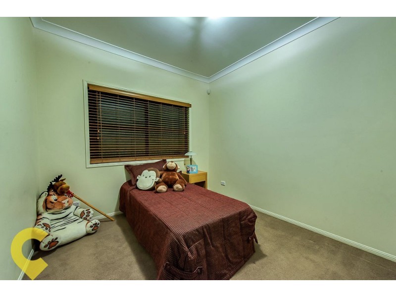 8 Aspen St, Heathwood QLD 4110