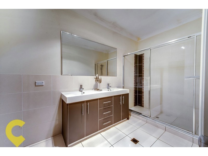 8 Aspen St, Heathwood QLD 4110