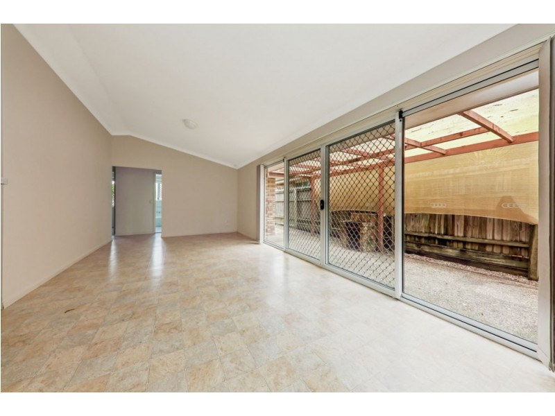 24 Heath Street, Forest Lake QLD 4078