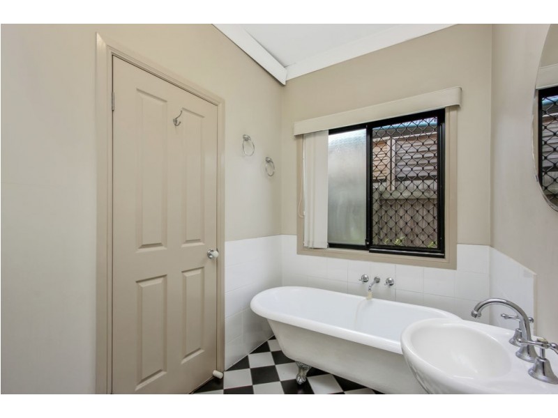 22 Randerson Street, Forest Lake QLD 4078