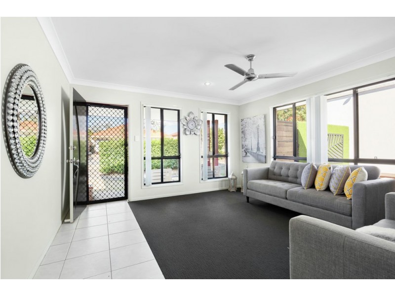 84 Snowy River Circuit, Forest Lake QLD 4078