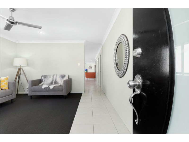 84 Snowy River Circuit, Forest Lake QLD 4078