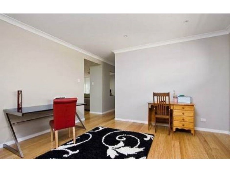 6 Gardenia Circuit, Heathwood QLD 4110