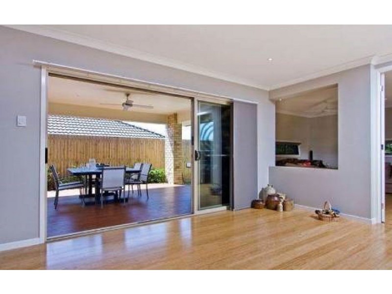 6 Gardenia Circuit, Heathwood QLD 4110