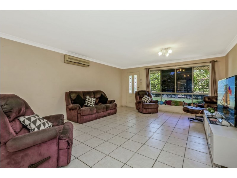 18 Rimu Crescent, Forest Lake QLD 4078