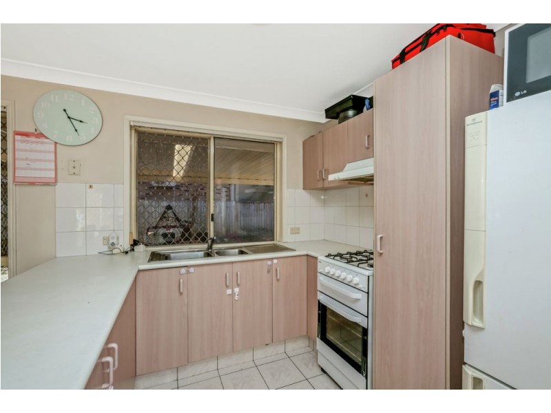 18 Rimu Crescent, Forest Lake QLD 4078