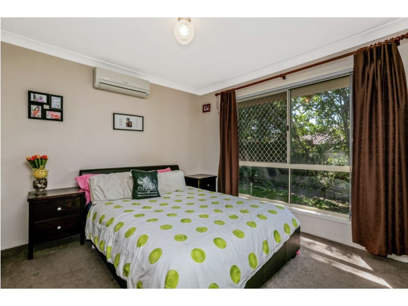 18 Rimu Crescent, Forest Lake QLD 4078
