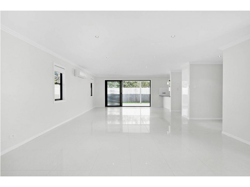 79 Strong Avenue, Graceville QLD 4075