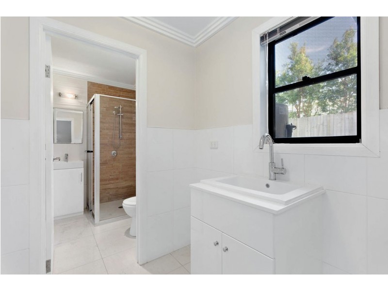 79 Strong Avenue, Graceville QLD 4075