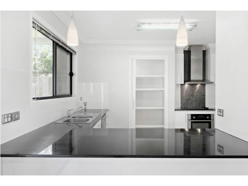 79 Strong Avenue, Graceville QLD 4075