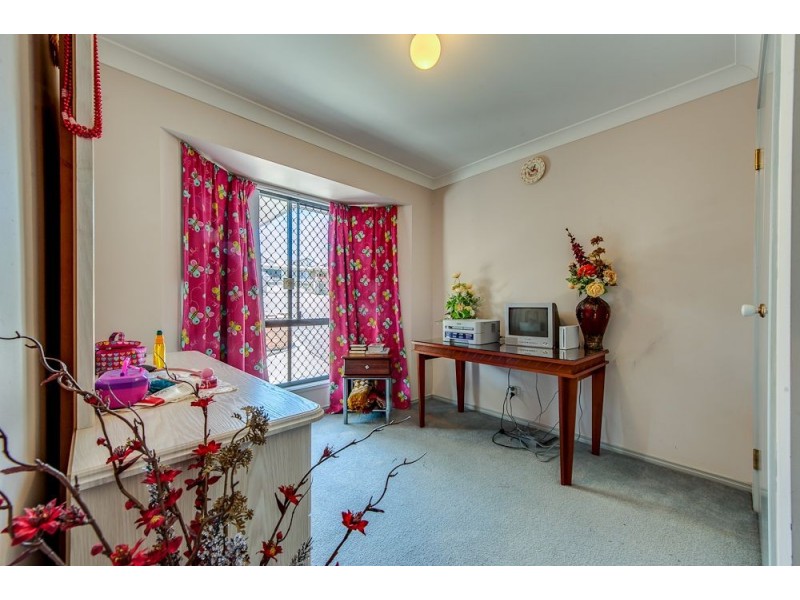 77 Azalea Street, Inala QLD 4077