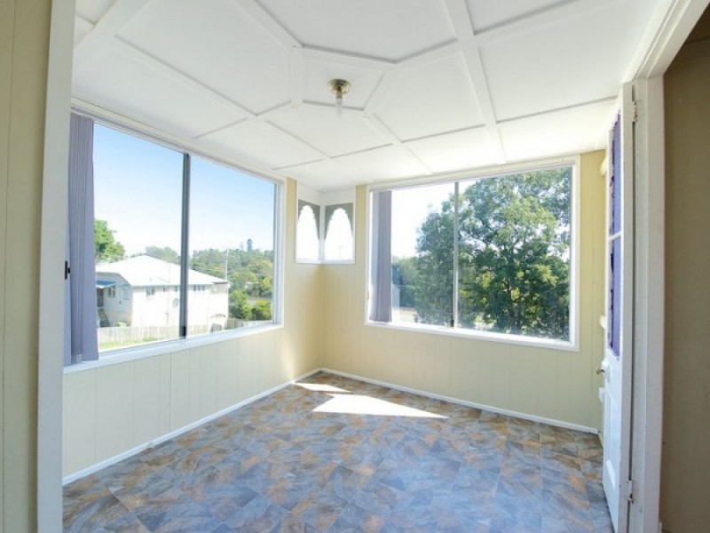 2c Mcmahon Street, Bundamba QLD 4304