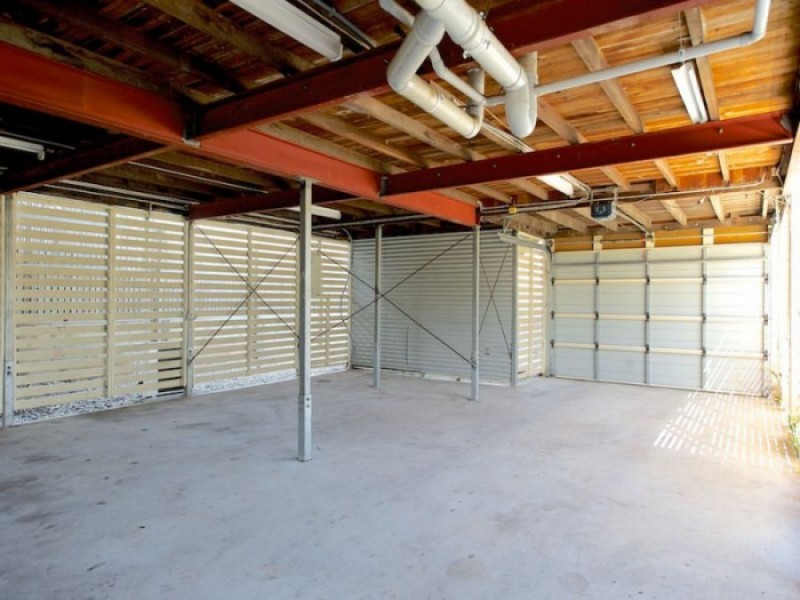 2c Mcmahon Street, Bundamba QLD 4304