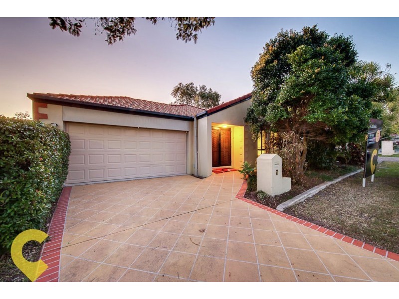 7 Tully Street, Forest Lake QLD 4078