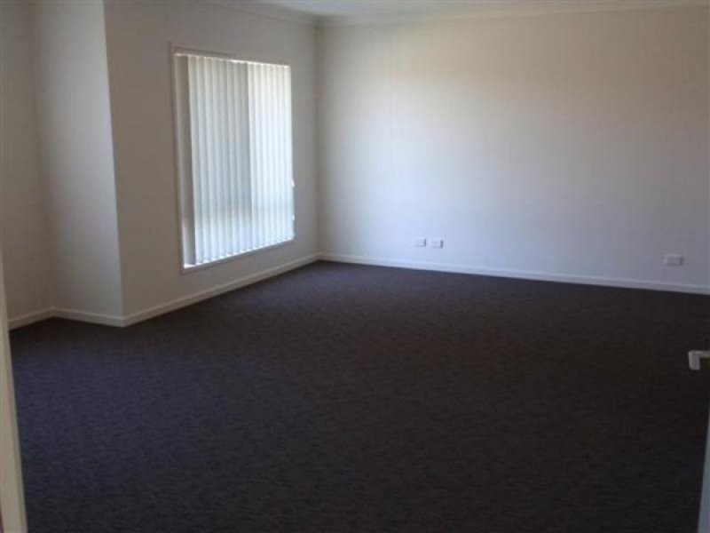 3 Bottlebrush Street, Heathwood QLD 4110