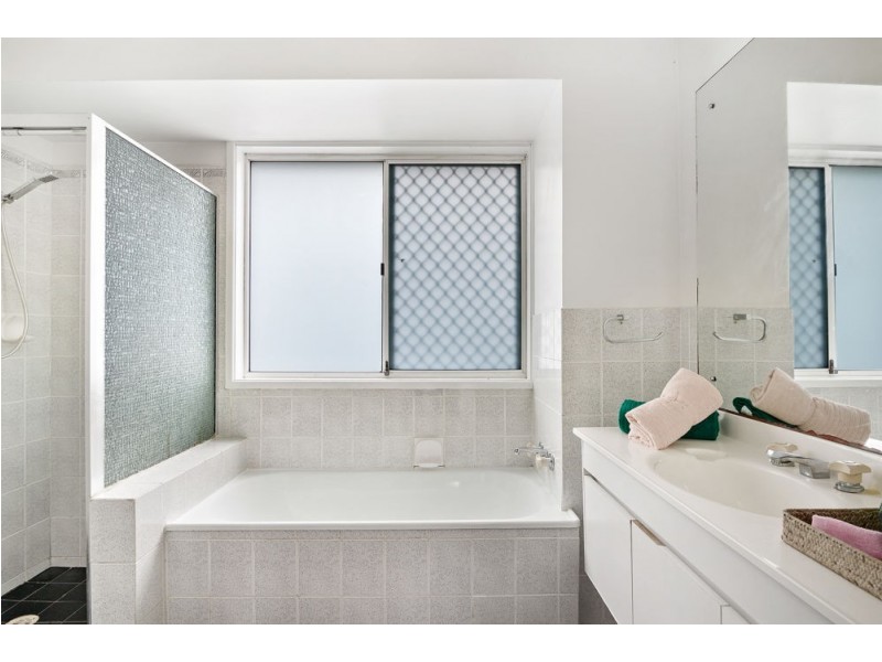 8 Kyeema Crescent, Bald Hills QLD 4036