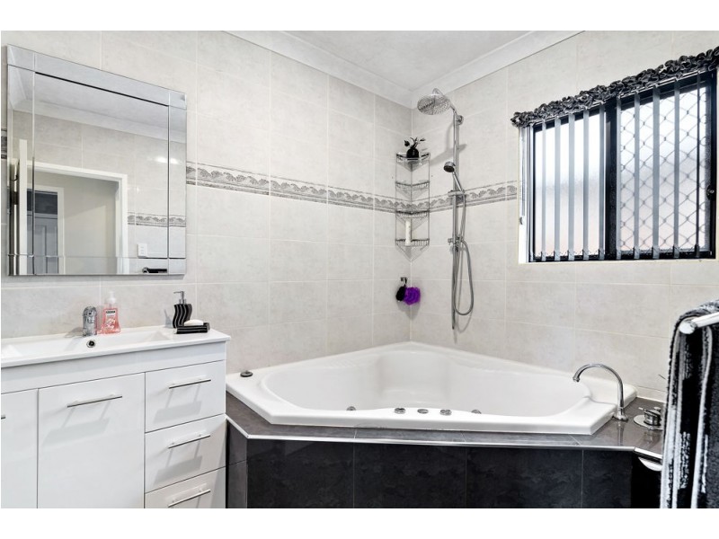 246 Barrett Street, Bracken Ridge QLD 4017