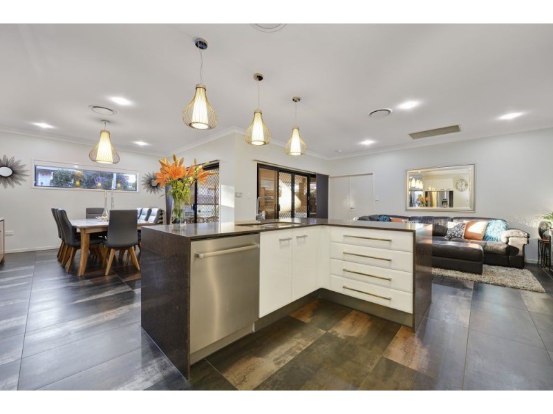 2 Childs Street, Bracken Ridge QLD 4017