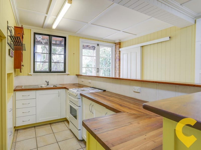 46 Eagle Terrace, Sandgate QLD 4017