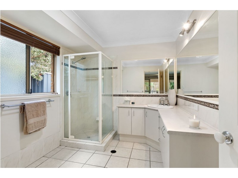 8 Susan Close, Bracken Ridge QLD 4017