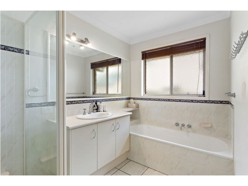 8 Susan Close, Bracken Ridge QLD 4017