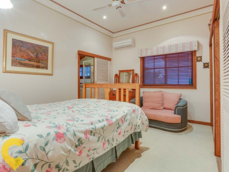 110 Shorncliffe Parade, Shorncliffe QLD 4017