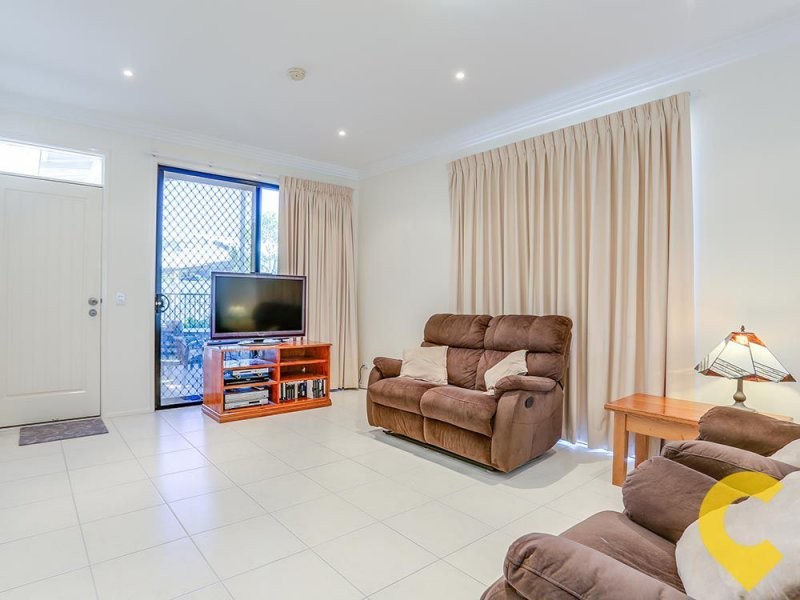 2/15 Twelfth Avenue, Brighton QLD 4017