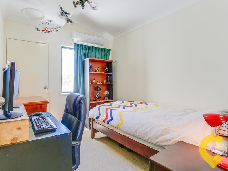 2/15 Twelfth Avenue, Brighton QLD 4017