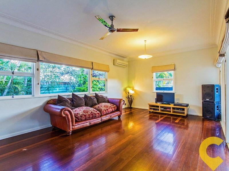 7 Smith Street, Deagon QLD 4017