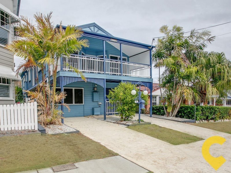 10 Signal Row, Shorncliffe QLD 4017