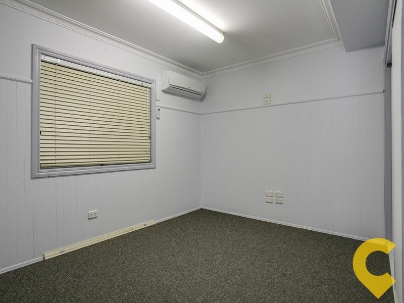 10 Signal Row, Shorncliffe QLD 4017