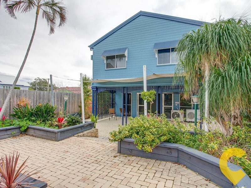 10 Signal Row, Shorncliffe QLD 4017