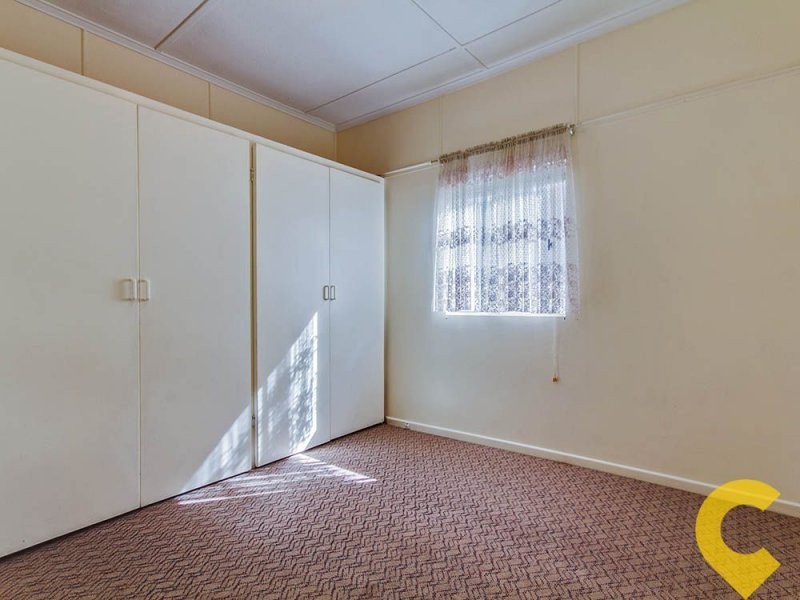 12 Prince Street, Brighton QLD 4017