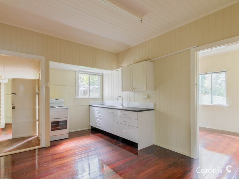 140 Rainbow Street, Sandgate QLD 4017