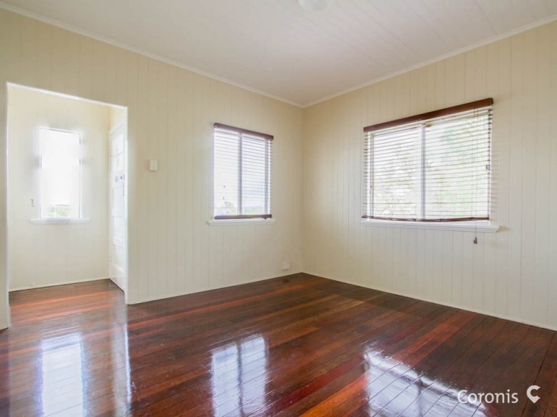 140 Rainbow Street, Sandgate QLD 4017