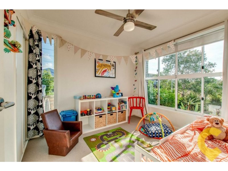 11 Daintree Park Way, Fitzgibbon QLD 4018