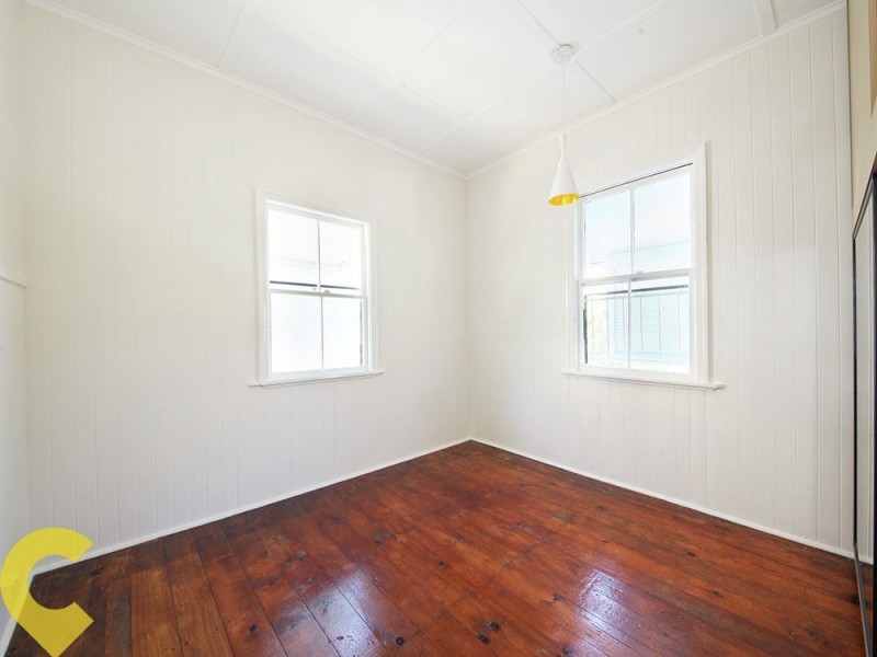 4 Cotton Street, Shorncliffe QLD 4017