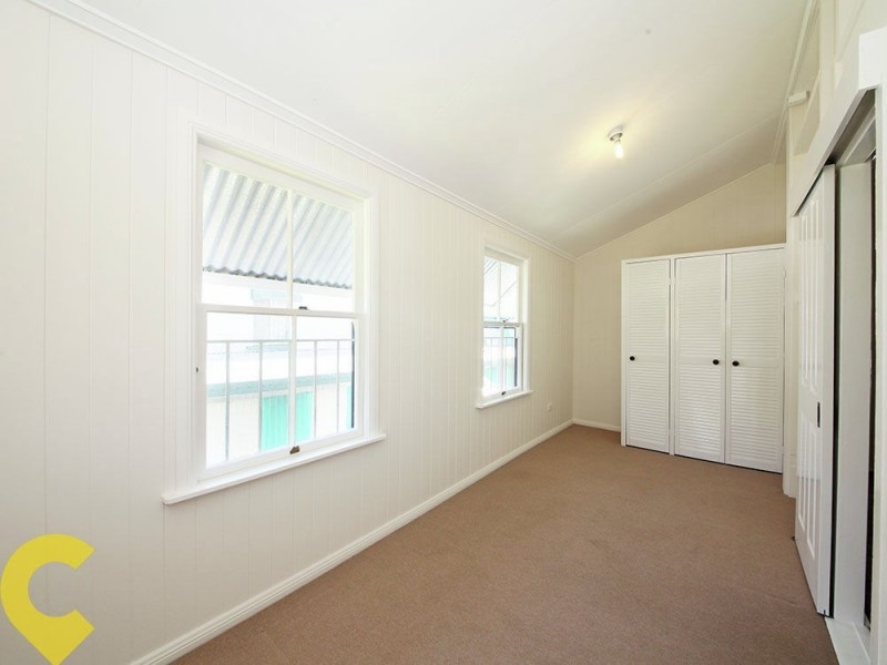 4 Cotton Street, Shorncliffe QLD 4017