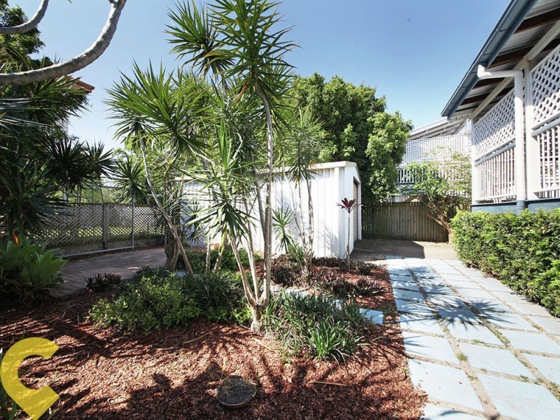 4 Cotton Street, Shorncliffe QLD 4017