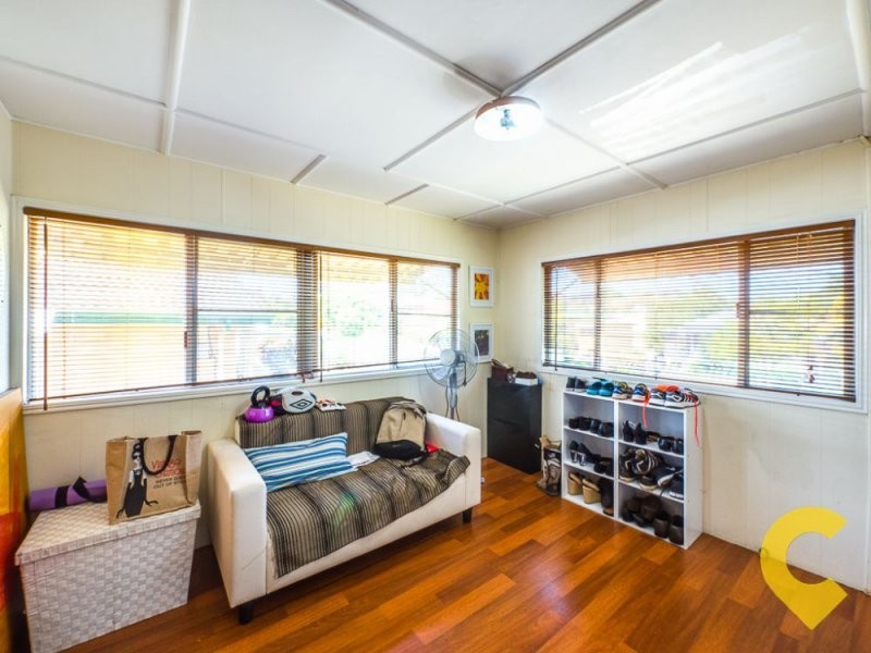 38 Clifford Street, Stafford QLD 4053