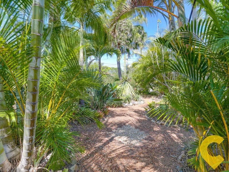 25 Range Avenue, Brighton QLD 4017