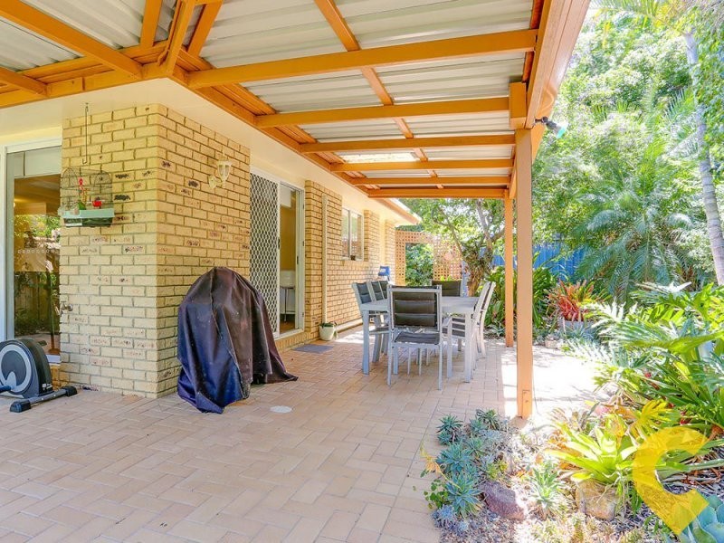 25 Range Avenue, Brighton QLD 4017