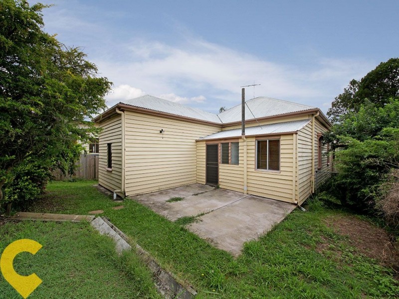 85 Southerden Street, Sandgate QLD 4017